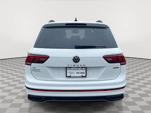 Used 2022 Volkswagen Tiguan SE R-Line AWD/4WD image 6