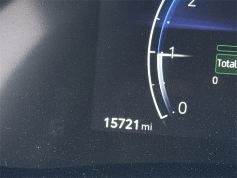 Used 2025 Toyota Grand Highlander AWD image 15