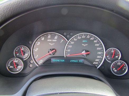 Used 2011 Chevrolet Corvette Grand Sport w/ Preferred Equipment Group RWD image 19