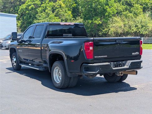 Used 2020 Chevrolet Silverado 3500 High Country w/ LPO, Hitch Package AWD/4WD image 3