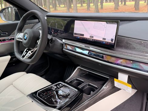 New 2026 BMW 740i RWD image 20