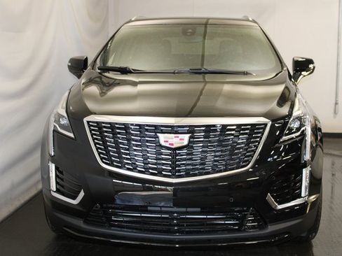 New 2025 Cadillac XT5 Luxury image 3