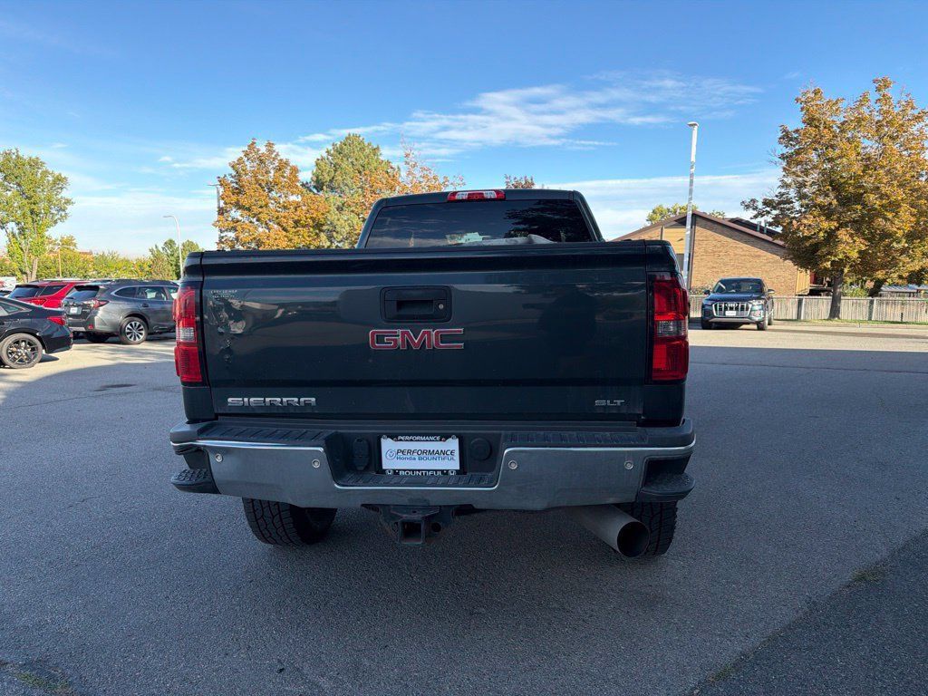 Used 2017 GMC Sierra 2500 SLT w/ Duramax Plus Package AWD/4WD image 10