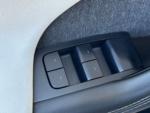 Used 2021 Tesla Model S Plaid AWD/4WD image 17
