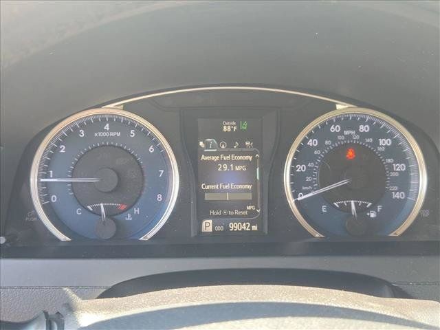 Used 2017 Toyota Camry XLE w/ Moonroof Package FWD image 9