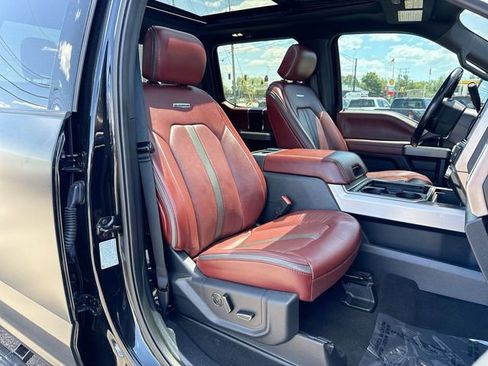 Used 2022 Ford F450 Platinum w/ FX4 Off-Road Package AWD/4WD image 25