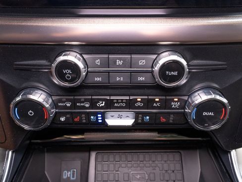Used 2024 Ford F150 Platinum w/ Equipment Group 703A Plus AWD/4WD image 27