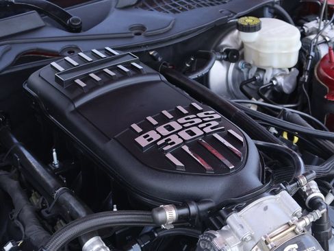 Used 2019 Ford Mustang GT Premium RWD image 40