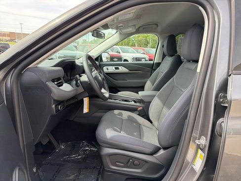 New 2026 Ford Explorer Active image 10