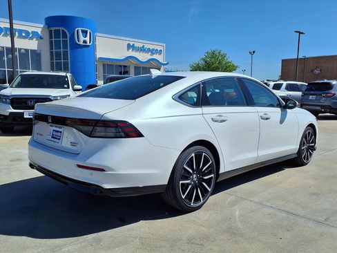 New 2026 Honda Accord Touring image 2
