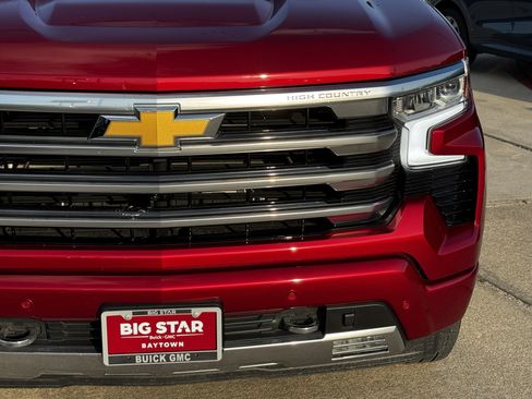 Used 2024 Chevrolet Silverado 1500 High Country AWD/4WD image 5