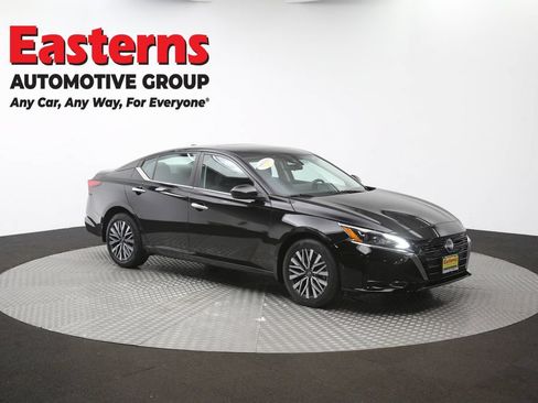 Used 2023 Nissan Altima 2.5 SV w/ SV Premium Package AWD/4WD image 51