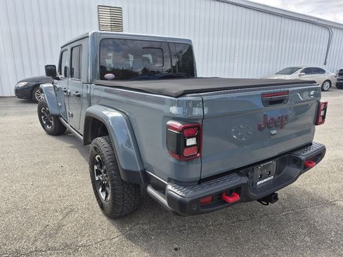 Used 2024 Jeep Gladiator Rubicon AWD/4WD image 4