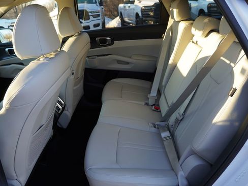 New 2026 Kia Sorento S image 11