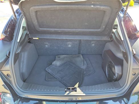 Used 2017 Ford Focus Titanium FWD image 9