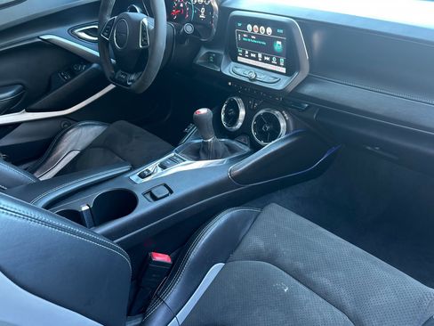 Used 2018 Chevrolet Camaro SS image 27