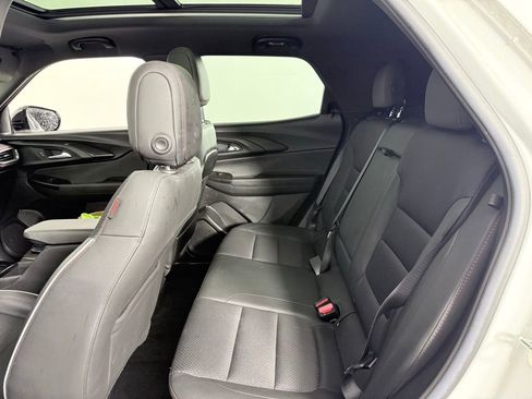 Used 2023 Chevrolet TrailBlazer RS w/ Sun and Liftgate Package image 13
