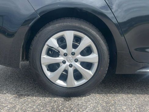 Used 2020 Toyota Corolla LE FWD image 40