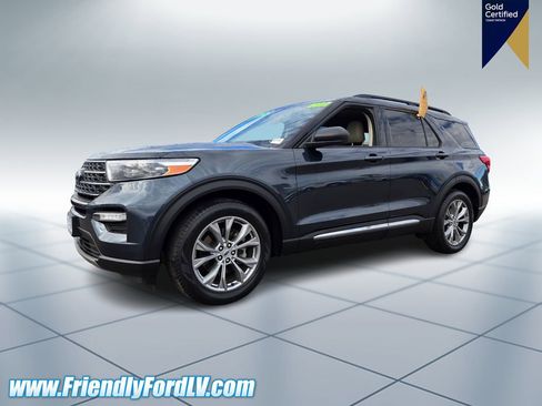 Certified 2022 Ford Explorer XLT w/ Equipment Group 202A image 2