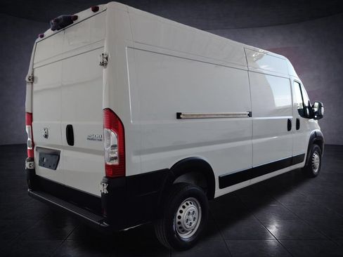 Used 2024 RAM ProMaster 2500 w/ Convenience Group FWD image 5