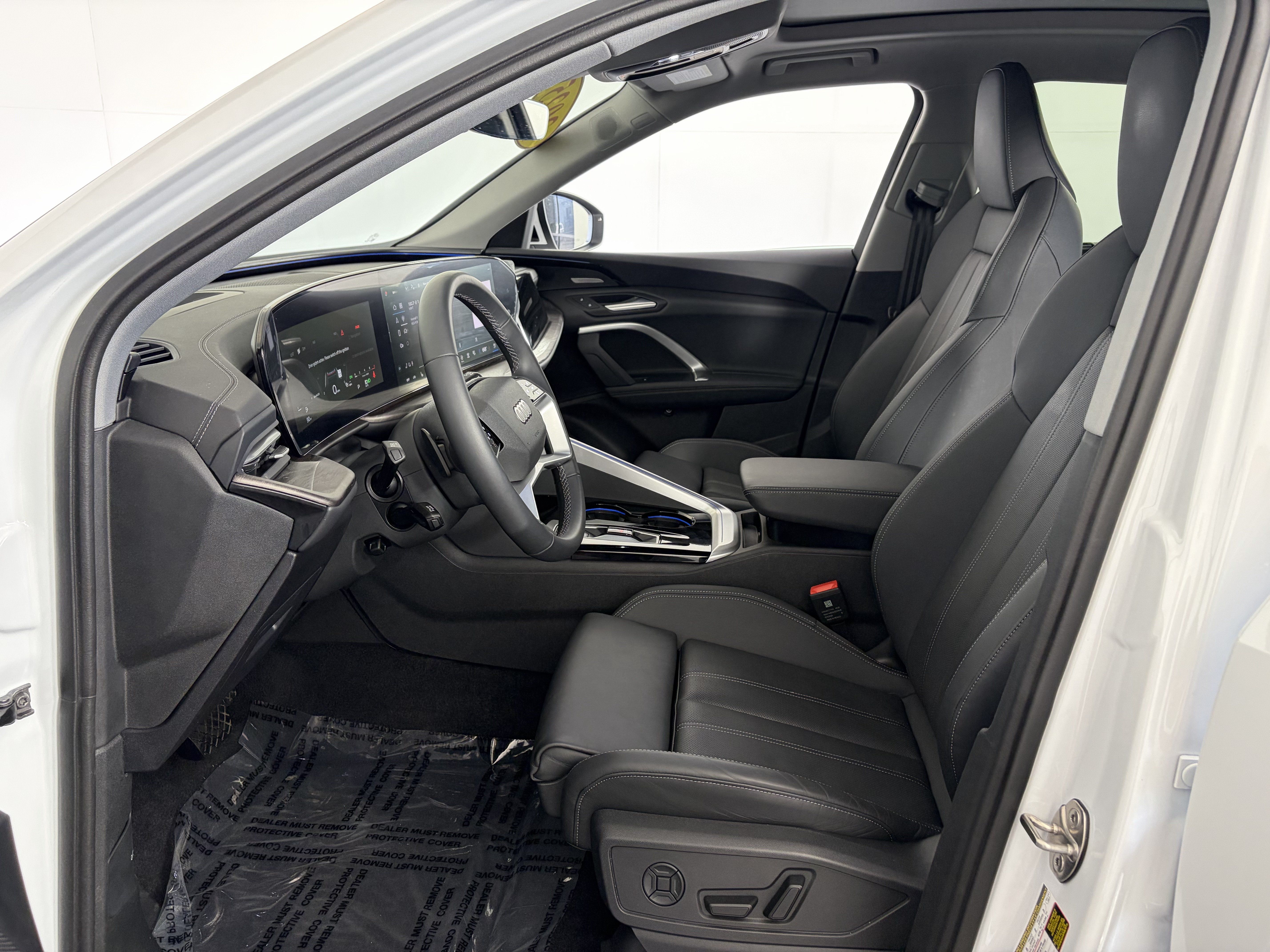 Used 2025 Audi Q5 Premium Plus AWD/4WD image 6