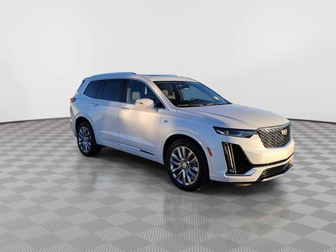 Used 2024 Cadillac XT6 Premium Luxury w/ LPO, Floor Liner Package AWD/4WD image 2