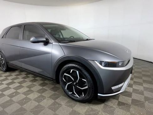 Used 2023 Hyundai Ioniq 5 SEL AWD/4WD image 2