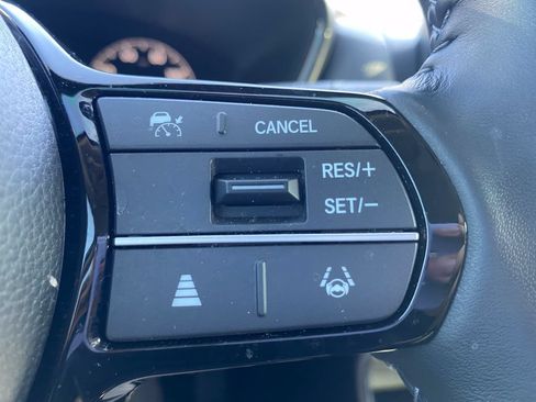 Used 2025 Honda CR-V EX-L image 11