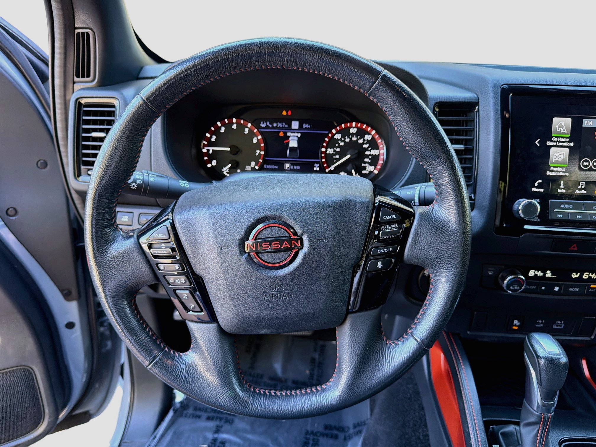 Used 2022 Nissan Frontier PRO-4X w/ Technology Package AWD/4WD image 9