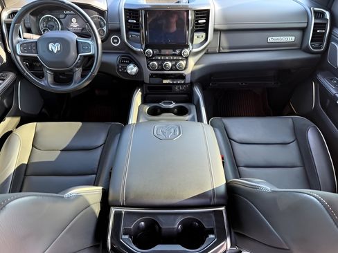 Used 2022 RAM 1500 Laramie AWD/4WD image 10
