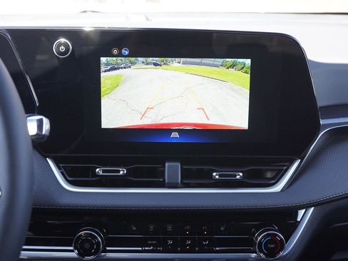 New 2026 Chevrolet Equinox LT FWD image 22
