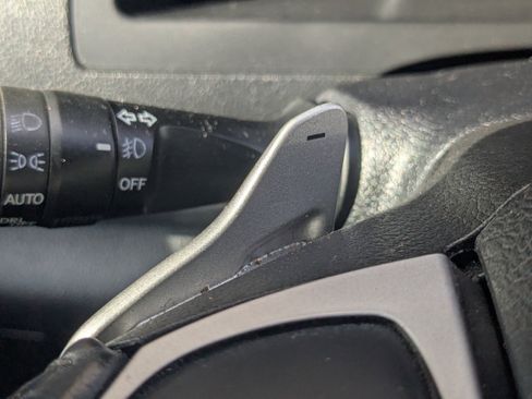 Used 2014 Toyota Camry L image 22