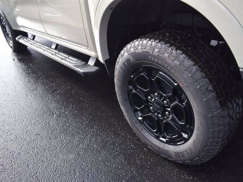 New 2025 Ford Ranger Lariat w/ Black Appearance Package image 4