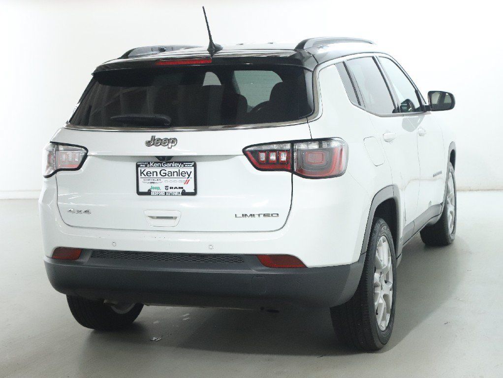 Used 2025 Jeep Compass Limited AWD/4WD image 46