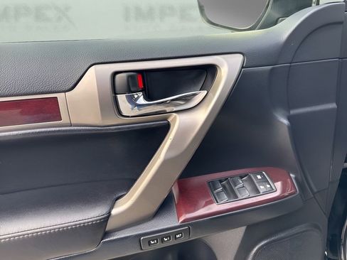 Used 2014 Lexus GX 460 w/ Premium Package image 30