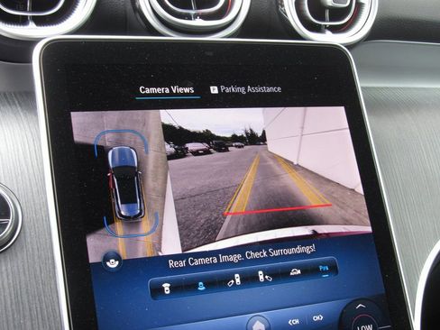 New 2025 Mercedes-Benz GLC 300 4MATIC image 34