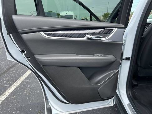 Used 2024 Cadillac XT6 Premium Luxury AWD/4WD image 24