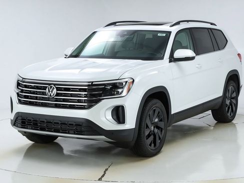 New 2026 Volkswagen Atlas SE image 40