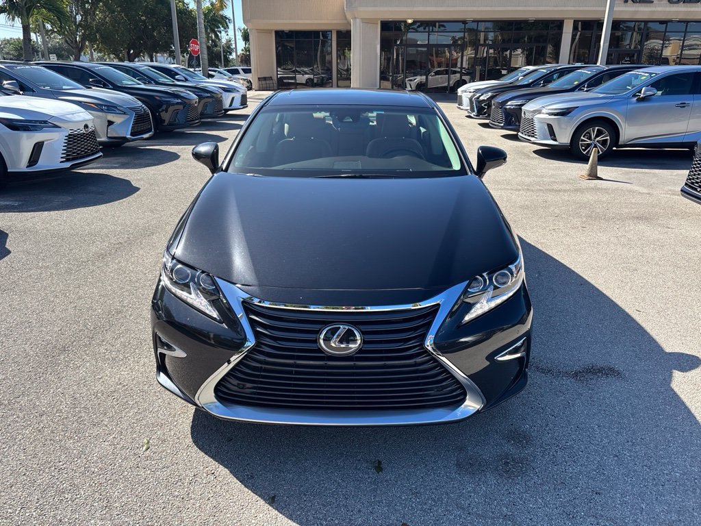 Used 2017 Lexus ES 350 FWD image 2