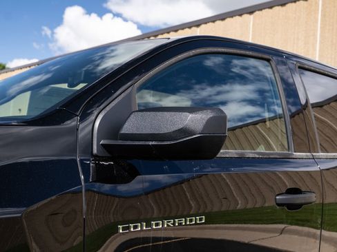 New 2026 Chevrolet Colorado W/T image 9