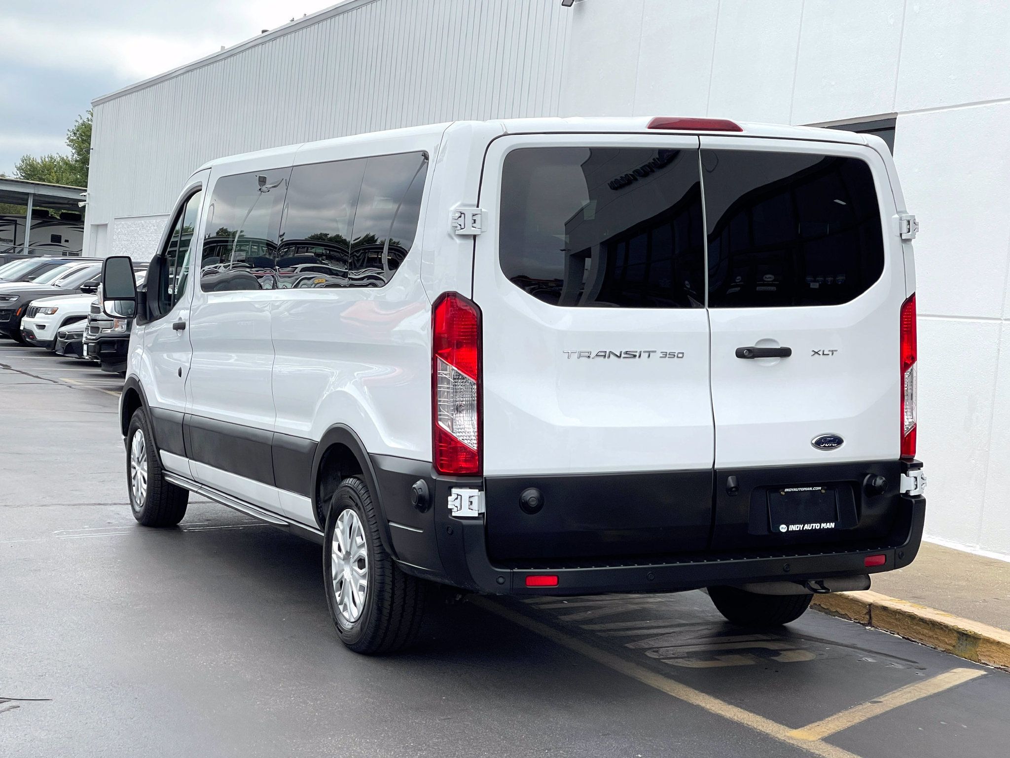 Used 2024 Ford Transit 350 XLT RWD image 5