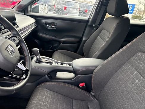 Certified 2025 Honda HR-V Sport image 13