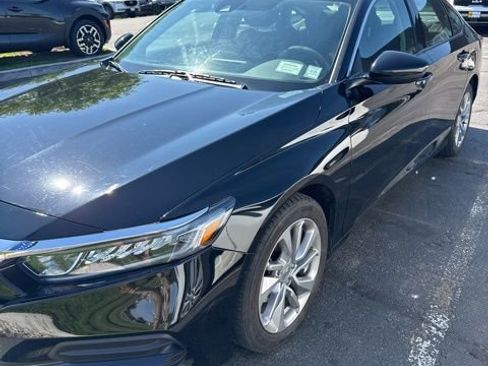 Used 2018 Honda Accord LX image 3