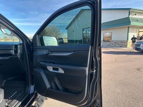 Used 2024 Ford Ranger Lariat w/ FX4 Off-Road Package image 28