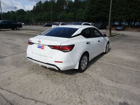Used 2025 Nissan Sentra S FWD image 19