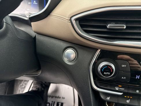 Used 2020 Hyundai Santa Fe Limited image 36