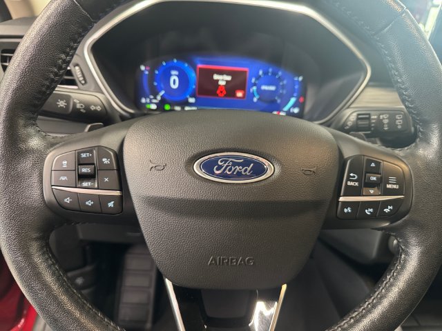 Used 2020 Ford Escape Titanium AWD/4WD image 19