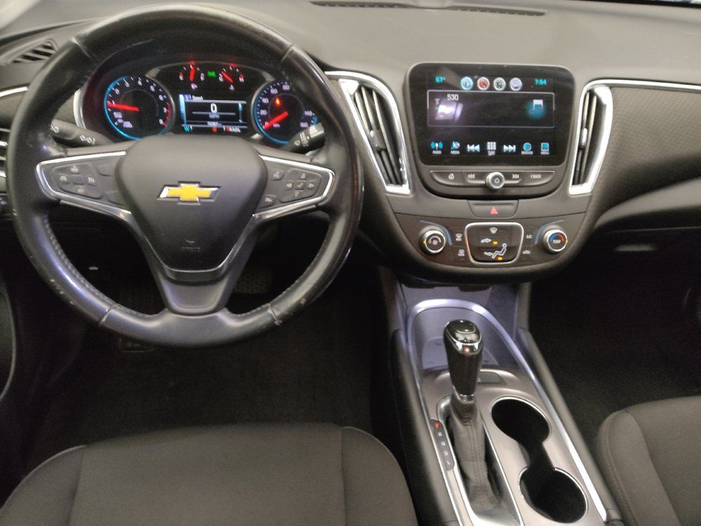Used 2018 Chevrolet Malibu LT FWD image 22