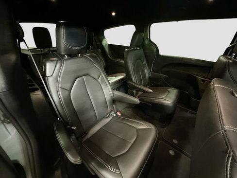 New 2026 Chrysler Pacifica Select image 28