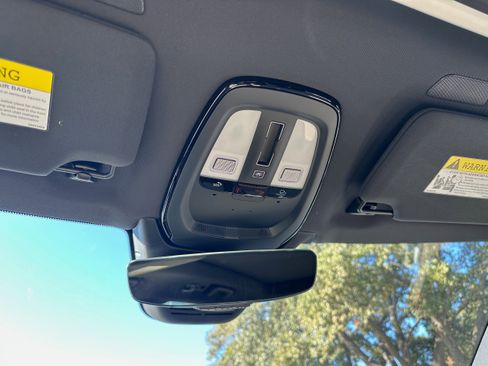 New 2026 Volvo XC90 B6 Plus w/ Protection Package Premier image 17